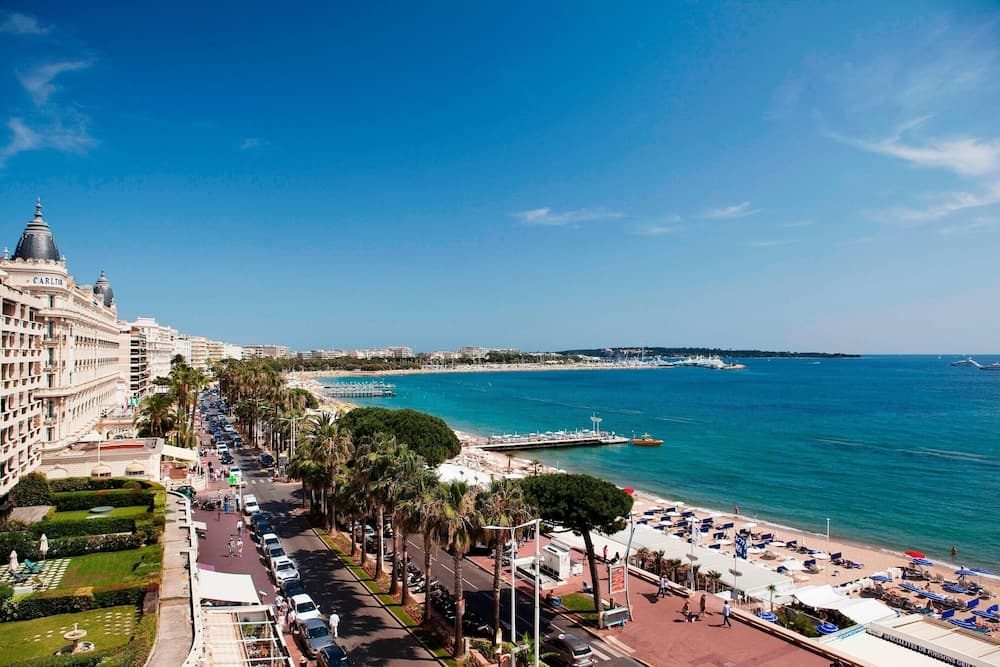 Strand