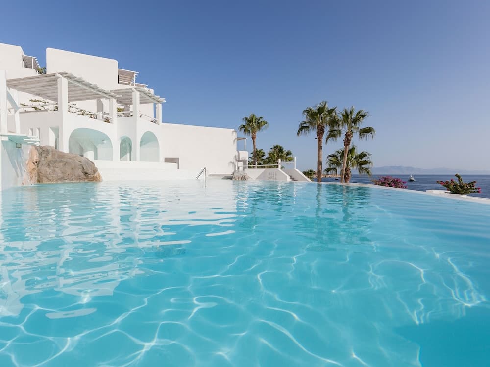 Infinity pool