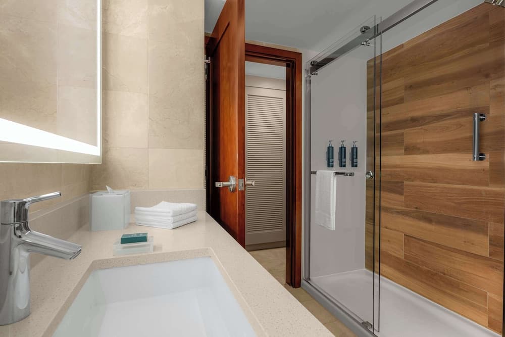 Badkamer met douche