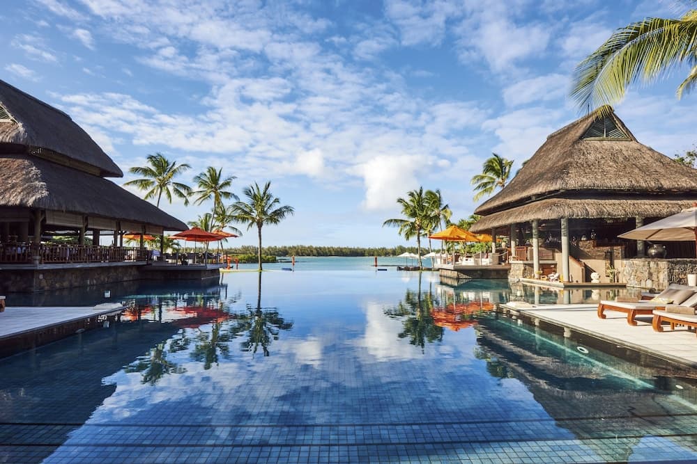 Infinity pool