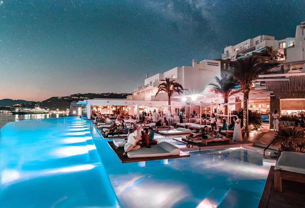 Infinity pool