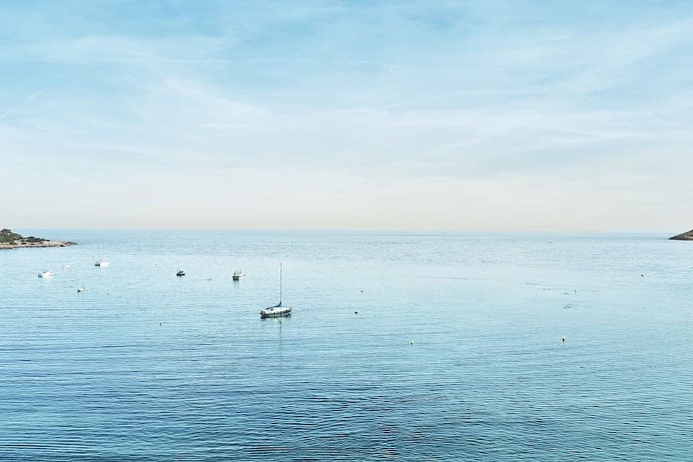 Uitzicht op strand/zee