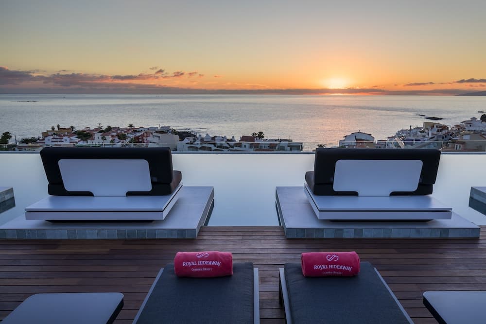 Infinity pool