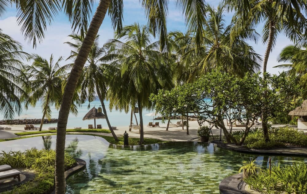 Infinity pool