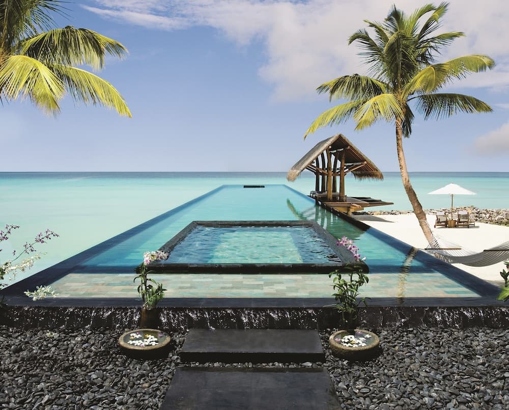 Infinity pool