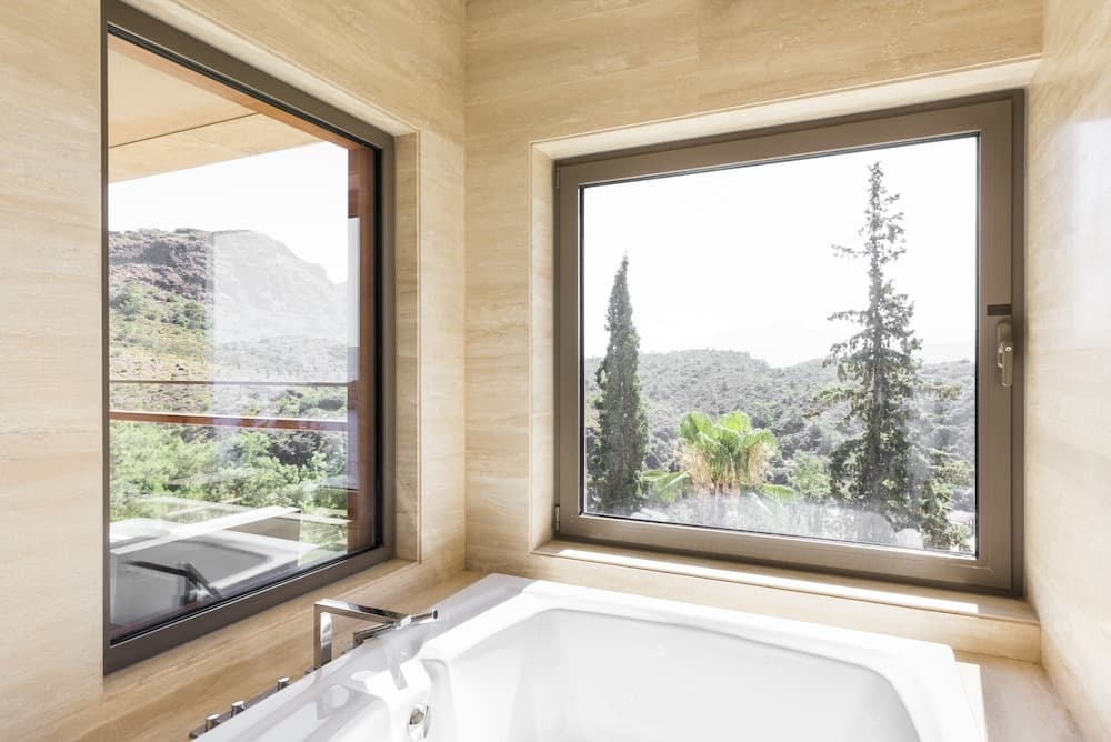 Badkamer met douche