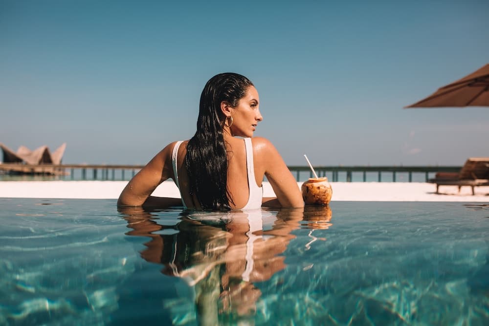 Poolbar
