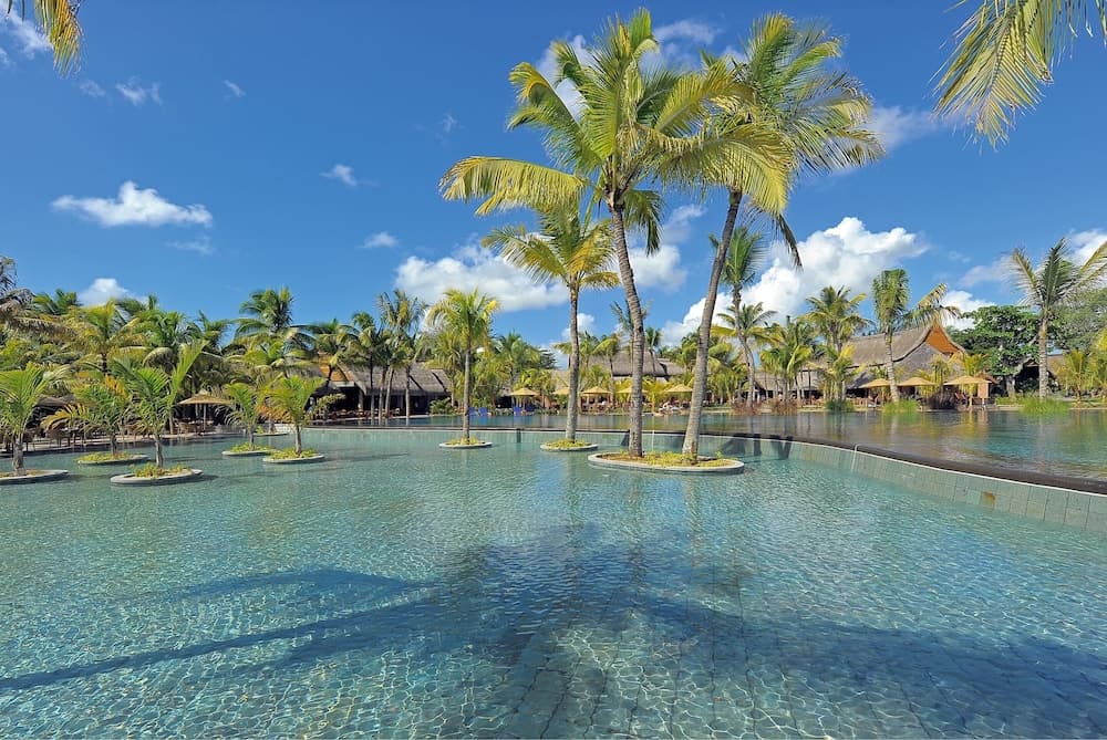 Infinity pool