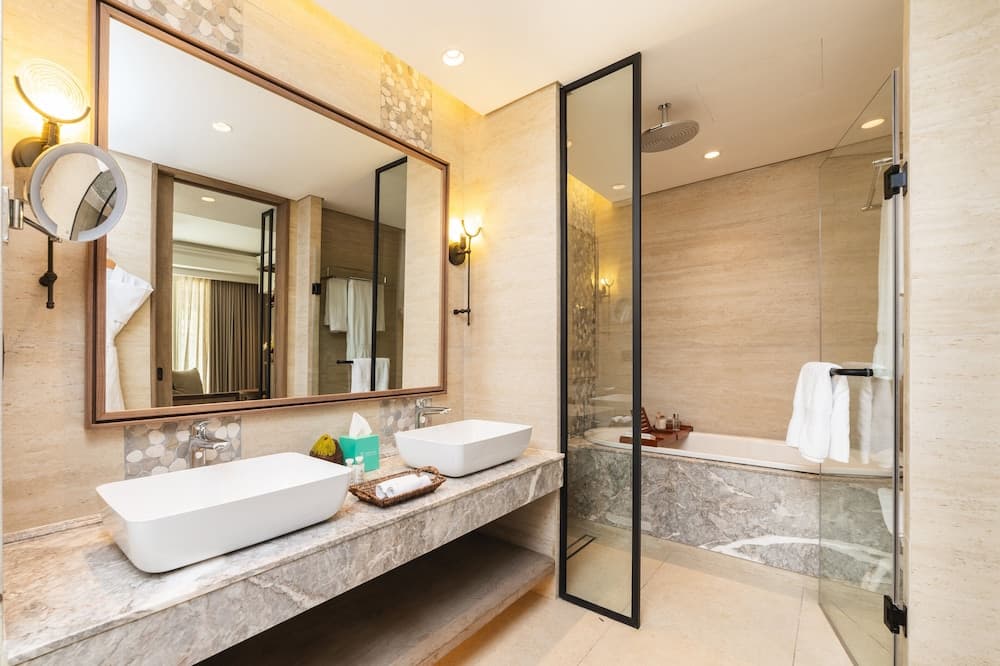 Badkamer met douche