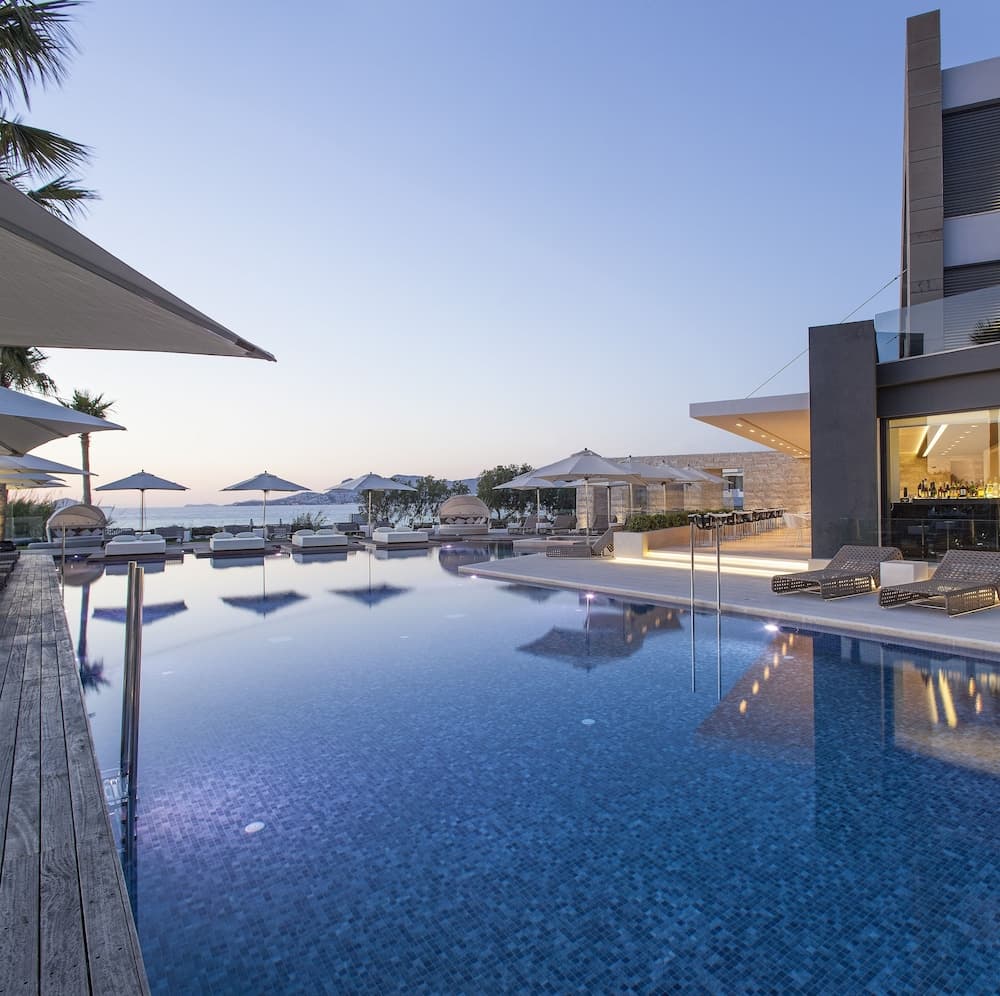 Poolbar