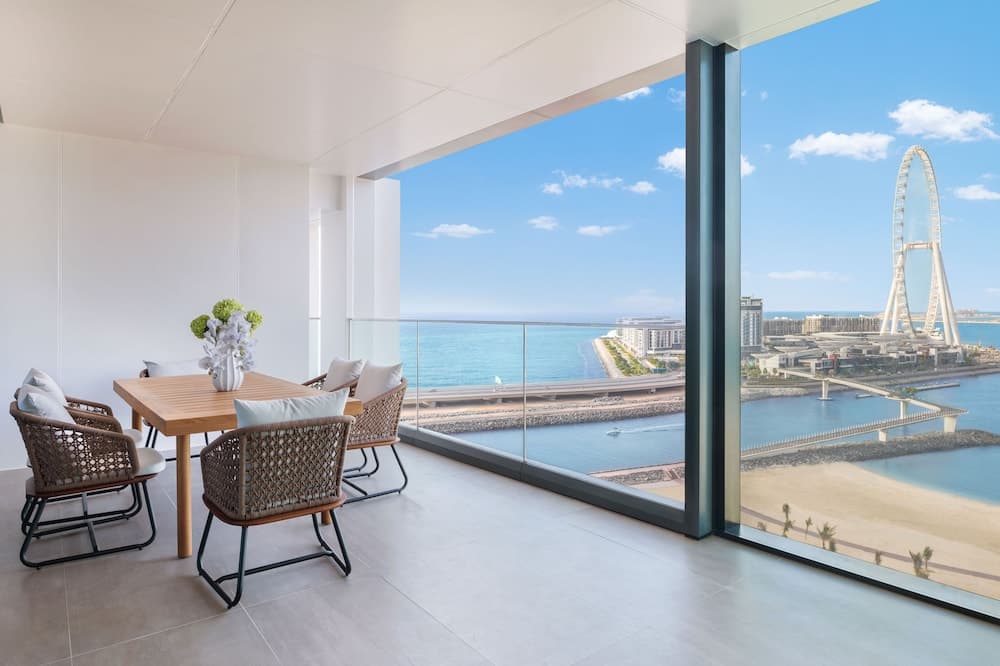 Uitzicht vanaf balkon