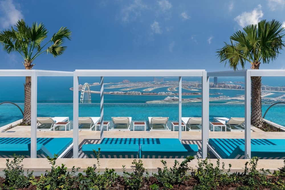 Infinity pool