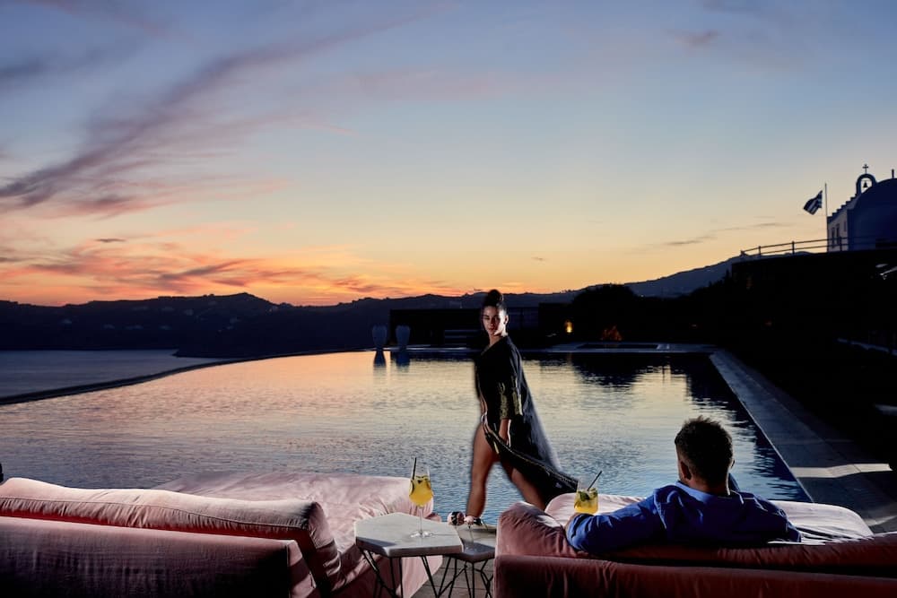 Infinity pool