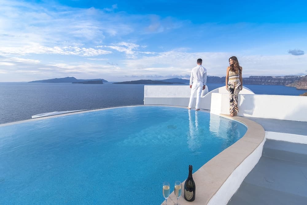 Infinity pool