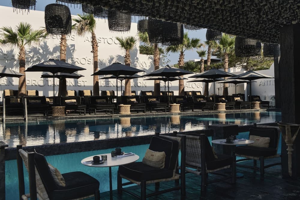 Poolbar