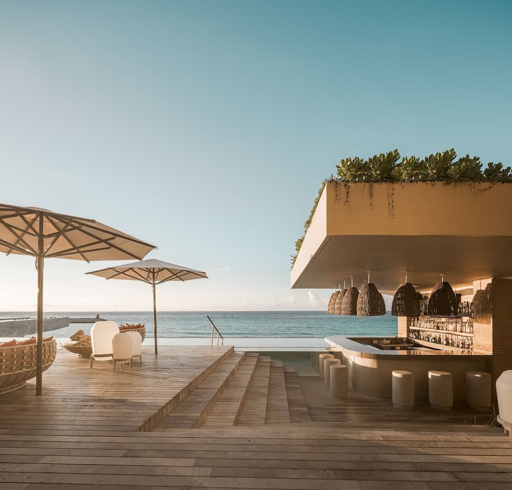 Poolbar